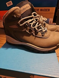 Columbia Mujer Newton Ridge Plus Cuero Senderismo Impermeable Onda Fresca, 6.5 - Imagen 1 de 7