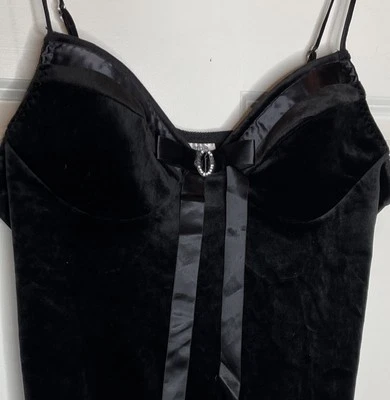 Camisón sin cordones de terciopelo Cinema Etoile vintage para mujer talla M negro con lazo de estrás Foto 1 de 4