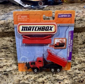 2010 Matchbox Working Rigs Cherry Red OSHKOSH P-Series Snow Plow NIB - Picture 1 of 2