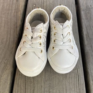 Michael Kors Toddler Girls Size 3 Lace-Up Sneakers Allover Logo Shoes - Picture 1 of 8