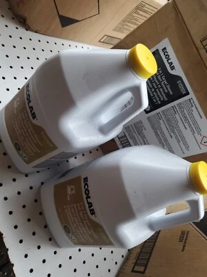 2-PACK  Ecolab 3 in 1 Carpet Cleaner and Spot Remover (2 GAL EA) 6102024 - Image 1 of 4