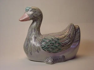 ANTIQUE CHINESE PEONY MANDARIN GOOSE. MACAO TOYO. MID CENTURY 1900's JAPAN - Picture 1 of 11