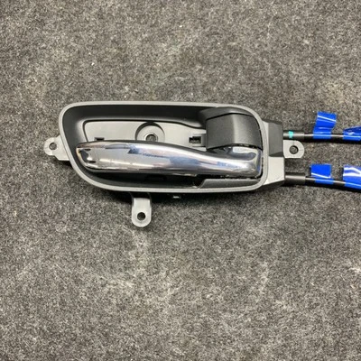 Nissan Altima 2015 delantero derecho interior manija de puerta OEM Foto 1 de 4