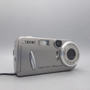 Sony Digital Camera Cybershot DSC-P92 5.0MP Silver Tested - Picture 1 of 8