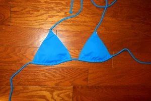 S Victoria's Secret ❤️ Swim suit TRIANGLE BIKINI TOP ❤️PAD SLIDER HALTER NO WIRE - Picture 1 of 3