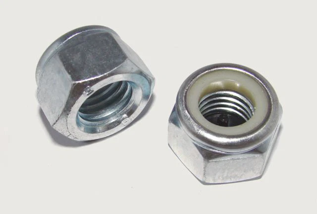 500 x dadi AUTOBLOCCANTI zincati dado tipo alto misura 8 mm. - Immagine 1 di 1