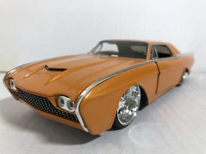 JADA DUB OLDSKOOL  1963 FORD THUNDERBIRD ORANGE 1:24 DIECAST MODEL NEW NO BOX - Picture 1 of 10