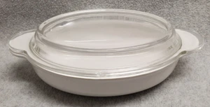 Vintage Corning Ware Grab It White Oval Casserole P-14-B w/Pyrex Lid P-14-C - Picture 1 of 5