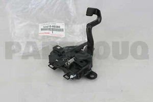 5351060380 Genuine Toyota LOCK ASSY, HOOD 53510-60380 - Picture 1 of 3