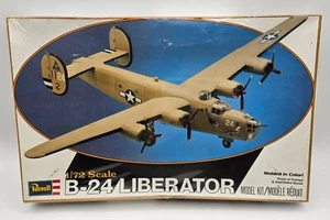 Vtg 1979 Revell B-24 Liberator 1:72 Scale Model Kit #4403 SEALED - Picture 1 of 13