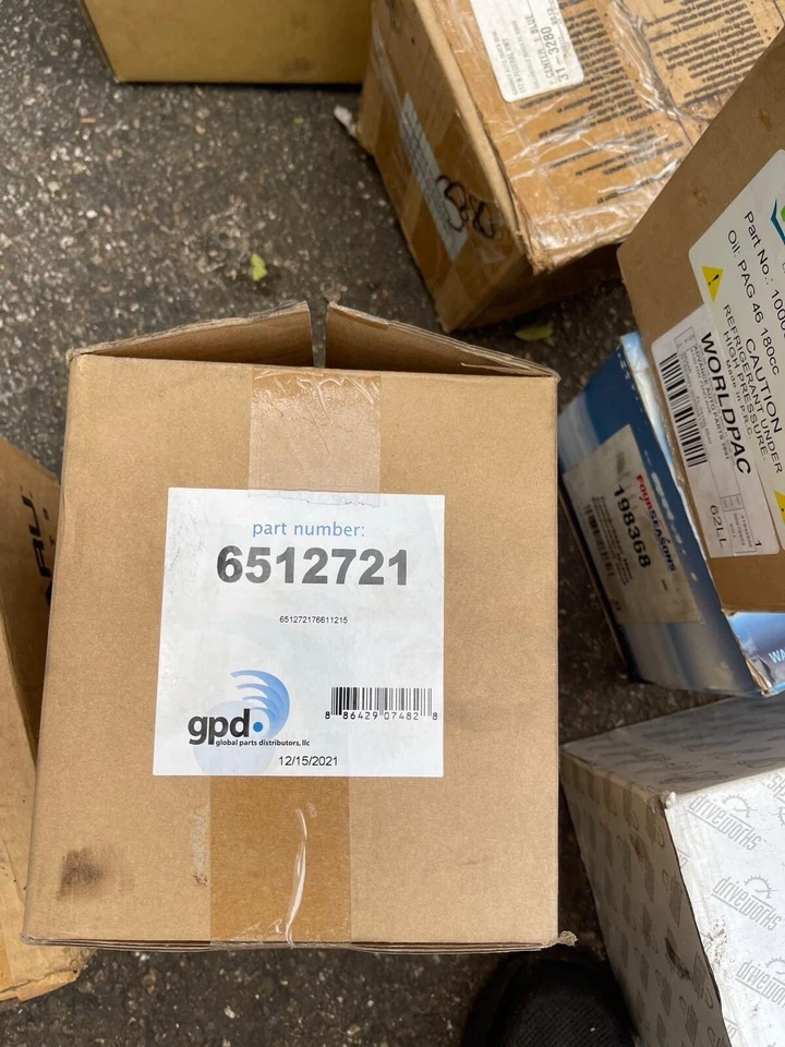 Compresor aire acondicionado nuevo Global Parts Distributors para BMW 128ix 07-12 6512721 Foto 1 de 1