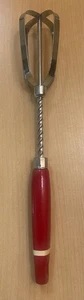 Mezclador batidor de huevos único mango rojo empuje resorte EKCO de colección usado en excelente estado - Imagen 1 de 4