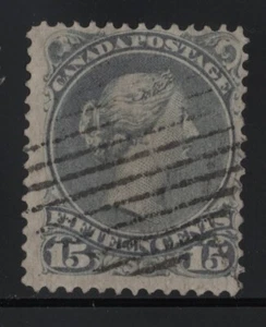 #30 Large Queen 15c Canada used - Foto 1 di 2
