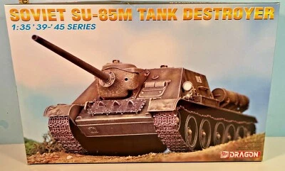 1:35 Soviet SU-85M Tank Destroyer Plastic Model #6096 - Image 1 of 4