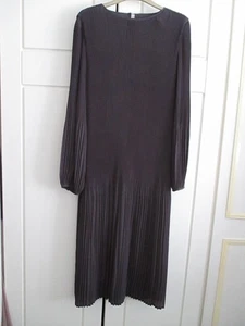 GORGEOUS MINT VELVET GREY PLEATED DRESS SIZE L FIT 16/18 - Picture 1 of 6