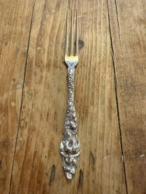 Les Six Fleurs by Reed and Barton Sterling Silver 4.5” 3-tine strawberry fork - Image 1 of 4