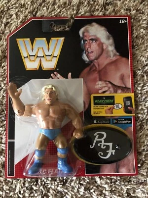 Figura de acción Mattel WWE Retro Serie 4 Ric Flair dañada Foto 1 de 3