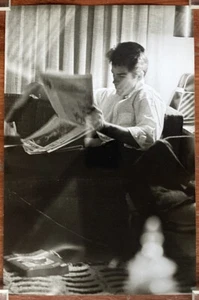 L'acteur américain Warren Beatty chez lui, par Willy Rizzo. - Picture 1 of 2