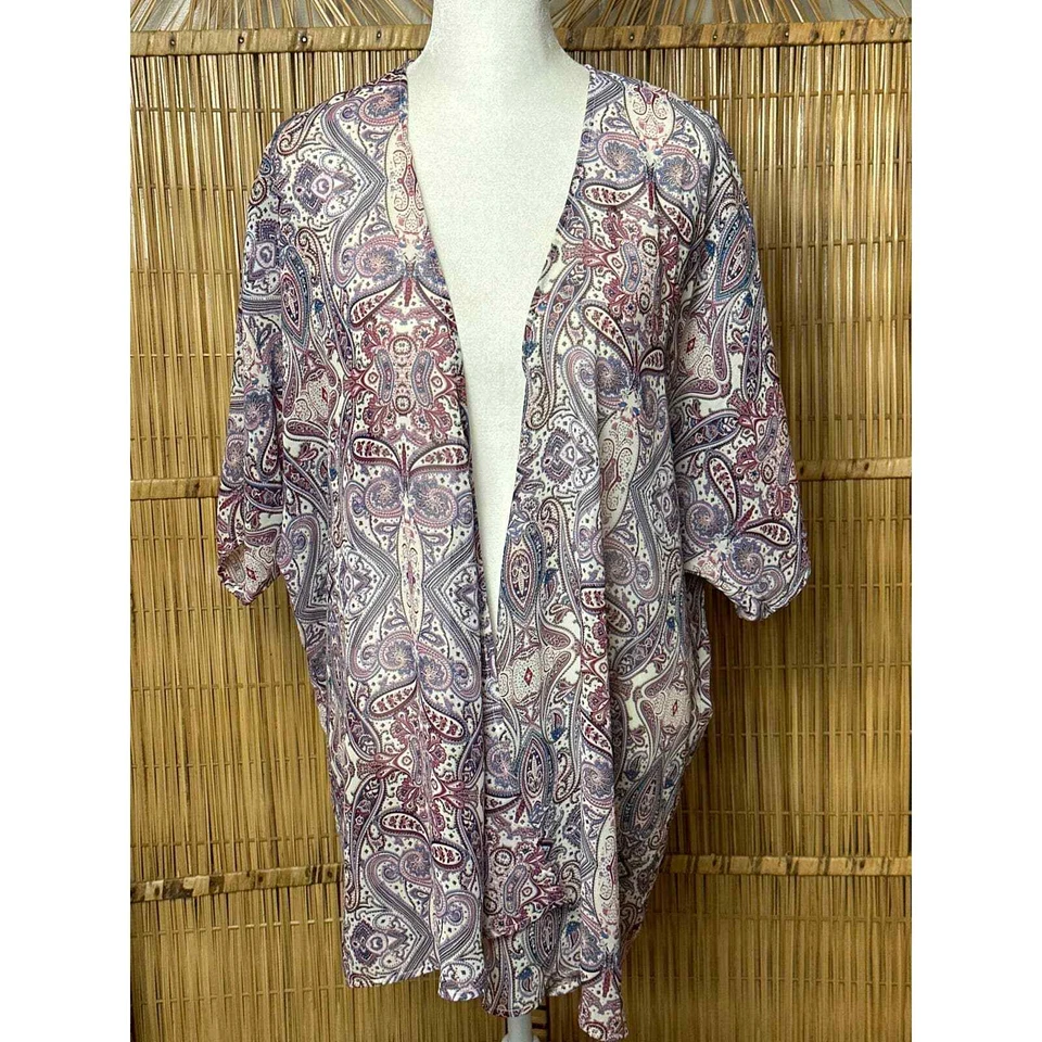 Kimono para mujer Cherry On Top 1X estampado cachemir transparente Foto 1 de 4