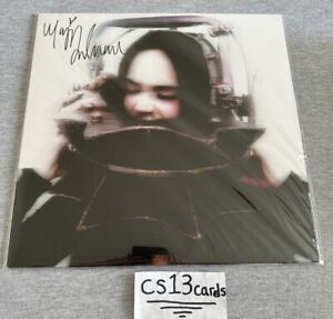 Maggie Lindemann - Headsplit LP Vinyl Signed Autographed Booklet Lithograph Fold