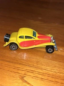 1980 Hot Wheels Diecast ’37 Bugatti Car in Yellow and Red Made in Malaysia  - Picture 1 of 7