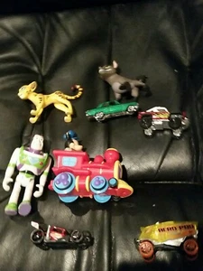 Toys Small Lot 8 Toys - Picture 1 of 7