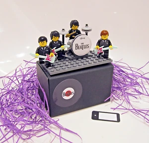 The Beatles GIFT BOX SET - 100% Genuine Lego pieces - Stage Band drums & guitars - Picture 1 of 10