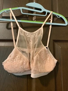 Sujetador para mujer Intimately Wallflower talla grande melocotón inalámbrico acolchado - Imagen 1 de 4