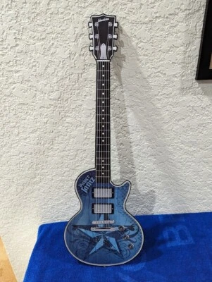 Wow Wee Paper Jamz Guitar Series 1 Instant Rock Star - Blue Star No Strap - Image 1 of 4