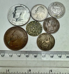 x7 monedas diversas - martilladas hasta el siglo XX. Sin clasificar. (F395) - Imagen 1 de 2