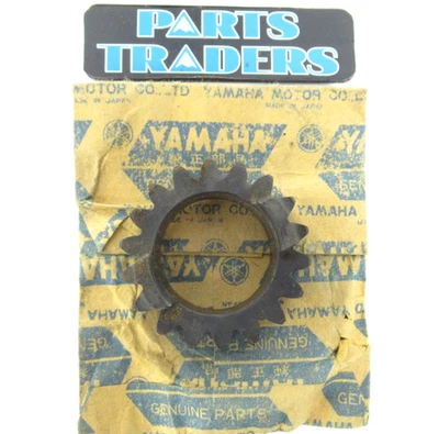 Nuevo de Lote Antiguo Engranaje de Embrague/Piñón de Patada Yamaha DT360/MX360/SC500 Foto 1 de 2