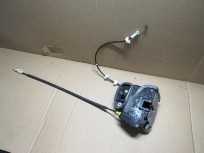 Cadillac XTS 2013-2019 actuador de cierre de puerta lateral de paso delantero derecho, A1118234 Foto 1 de 4