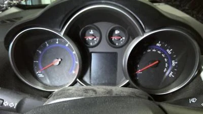 Medidor de velocímetro usado serve: 2016 Chevrolet Cruze MPH US mercado gasolina com preto - Imagem 1 de 4