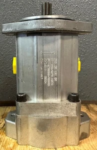 SNW3NN/033LN07SLNNA4A3NNNN/NNNNN, Sundstrand, Hydraulic Gear Pump - Picture 1 of 7
