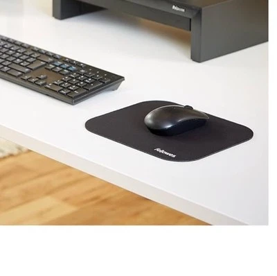 FELLOWES Mouse Pad Black Superior Tracking &  Grip 58024 Medium NEW- RARE Disco - Image 1 of 4