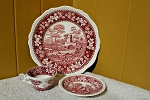 Copeland Spode's Tower England Red/White Dessert Plate and Teacup & Saucer - Picture 1 of 10