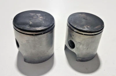 Pistones de gran tamaño Yamaha R5 .040 1970-1972 1,00 Foto 1 de 4