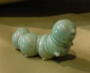 Caterpillar Ceramic Figurines VINTAGE POTTERY 1930'S OR 40'S ? - Picture 1 of 5