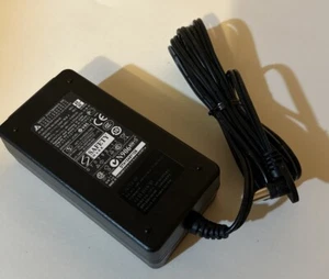 New Cisco CP-PWR-CUBE-3 Power Supply Adapter for 7900 series IP Phone - Zdjęcie 1 z 3