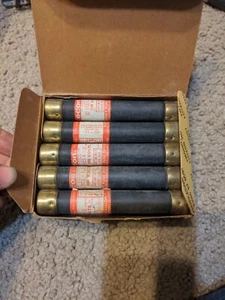 Ten (10) econ dual Element Fuse class k5 ECS 4-1/2 NAED-2634-51027 4-1/2 AMP  - Picture 1 of 5