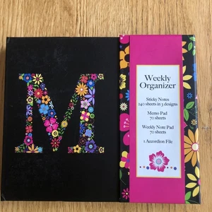 WEEKLY ORGANIZER STATIONERY NOTE PAD BOOK UNDATED STICKY NOTES “M” MONOGRAM - Picture 1 of 10