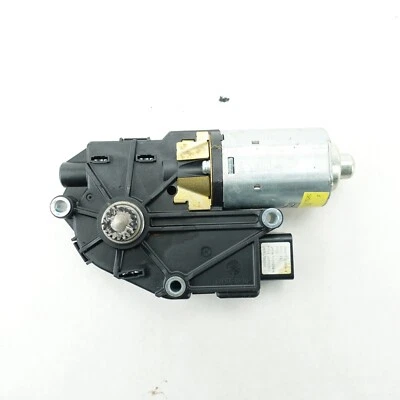 2004 2005 2006 2007 2008 Acura TL Sunroof Sun Moon Roof Motor - Image 1 of 4