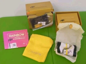 Rainbow High Mini Accesorios Studio Sunny Madison Botas de Combate Blancas Nuevas - Imagen 1 de 4