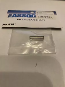 Team Associated 9361 IDLER GEAR SHAFT NOS NIP - Picture 1 of 2