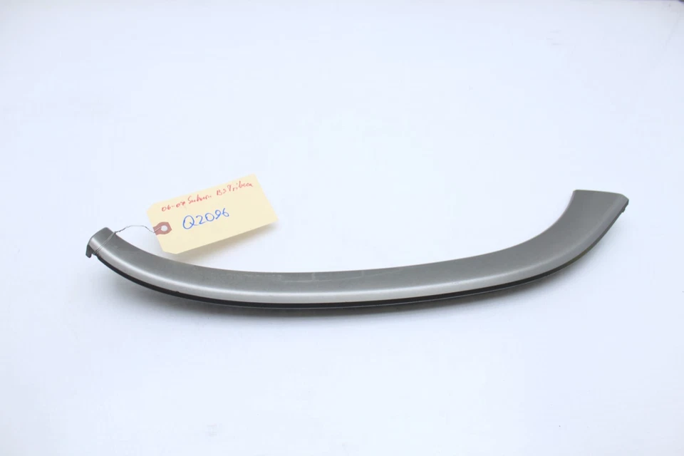 06-07 SUBARU B9 TRIBECA PAINEL DE ACABAMENTO PAINEL DIREITO Q2096 - Imagem 1 de 4