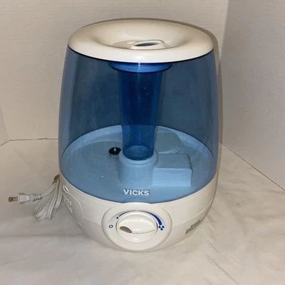Vicks Filter Free Ultrasonic Cool Mist Humidifier 1.2 Gal V4600d1 Works No Box - Image 1 of 4