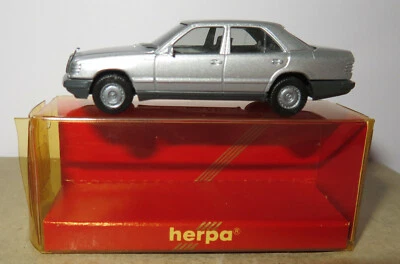Micro Herpa Ho 1/87 MB Mercedes Benz 300 E Grigio IN Metallo #105148 Box Griglia - Immagine 1 di 4
