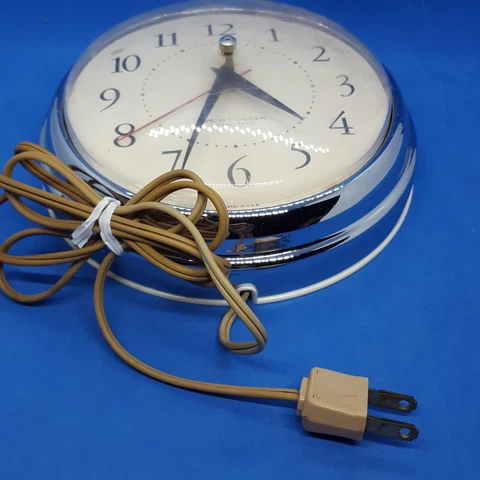 Westclox Spice S13-G Electric Wall Clock FOR PARTS or REPAIR ONLY 7" Chrome Cover