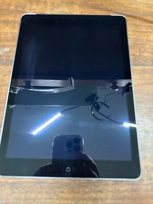 Apple iPad Air 1ª Generación 128 GB, Wi-Fi + Celular (Desbloqueado), 9,7 pulgadas - Gris espacial Foto 1 de 2