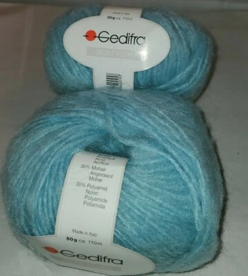 2 件 SKEINS/BALLS OF (DISCONTINUED) GEDIFRA 软发纱 - 颜色 #4909 浅蓝色 — 第 1/4 张图片